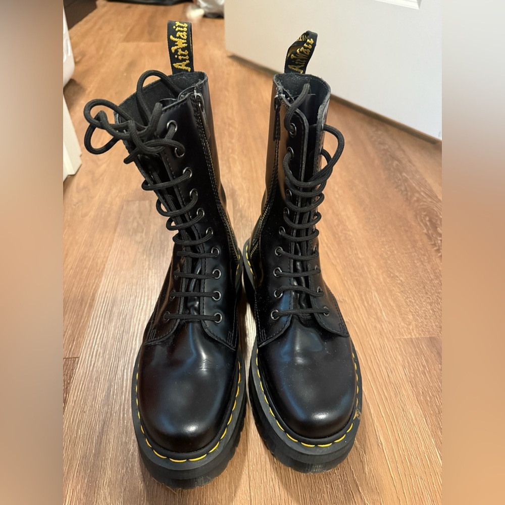 Doc Martens Jadon Hi size 7